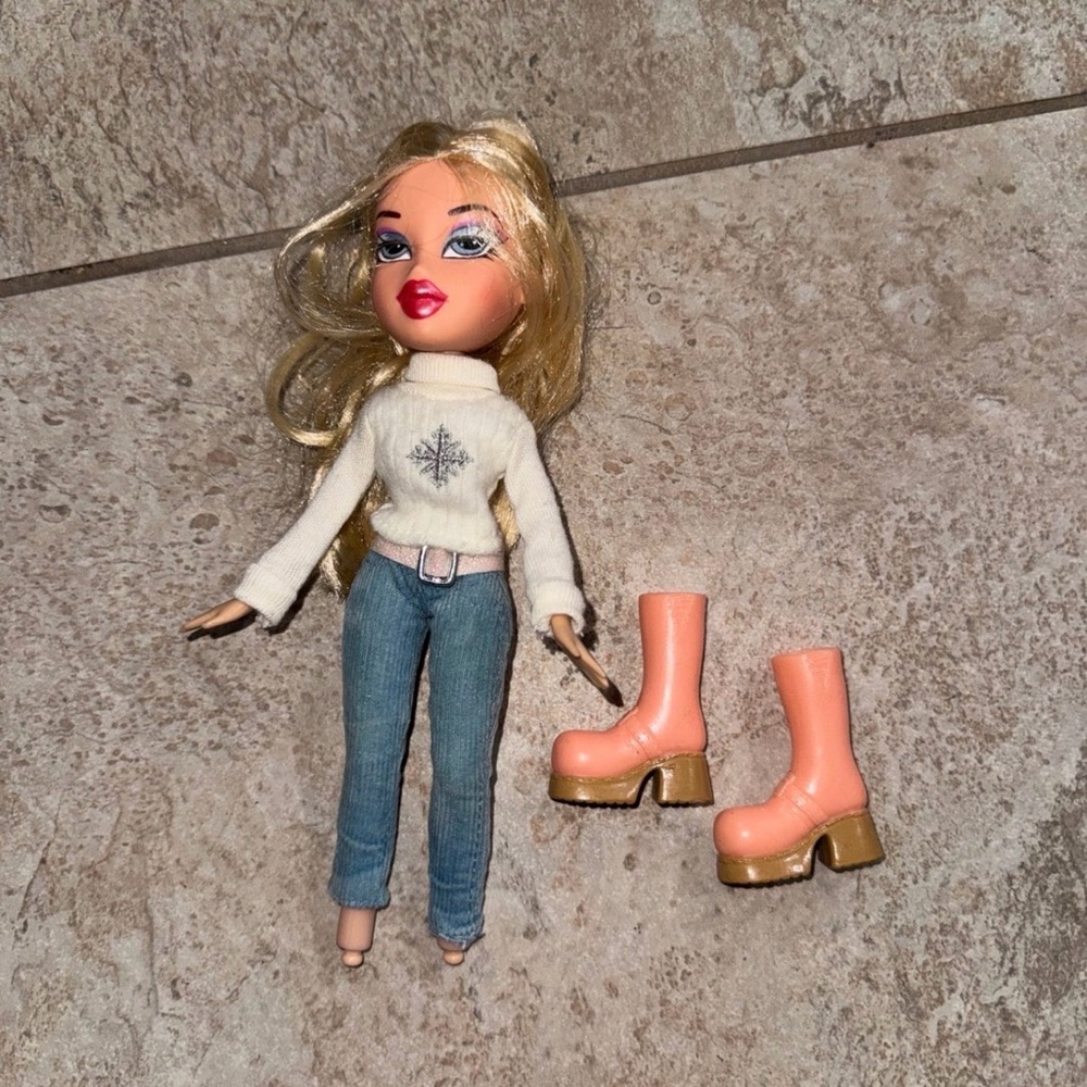 Bratz Cloe Doll 2001